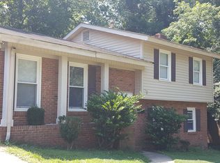 1323 Plumstead Rd, Charlotte, NC 28216