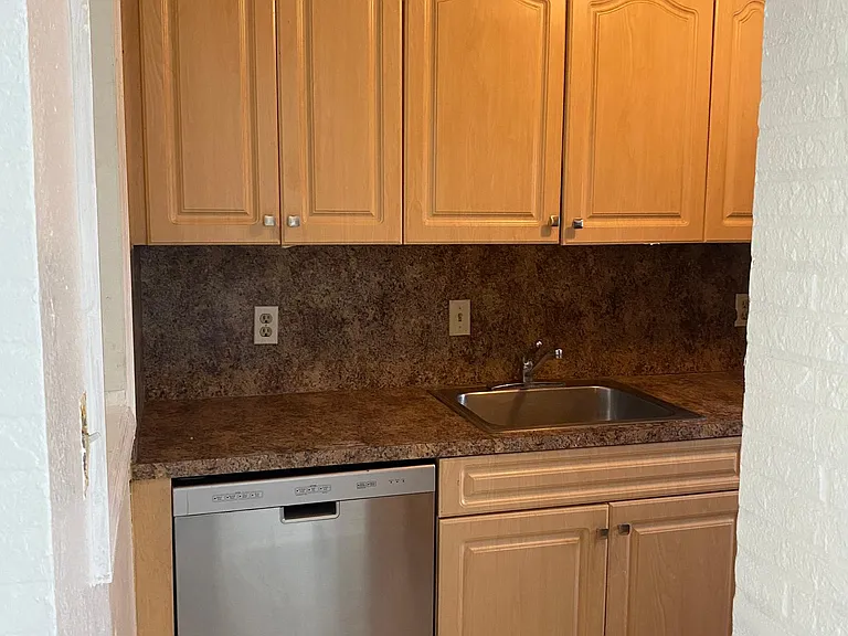 20380 NW 7th Ave — Photo 2