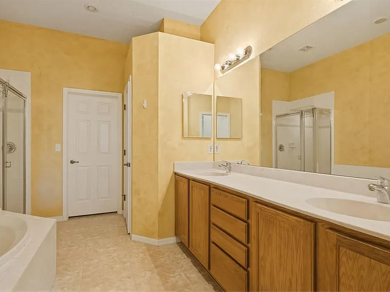 1405 Ridge Ter — Photo 16