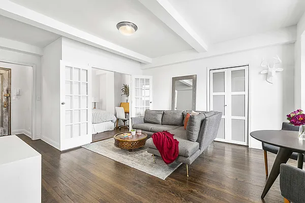 Sold by Compass | media 10