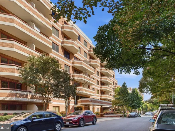 2301 N N St NW #302, Washington, DC 20037