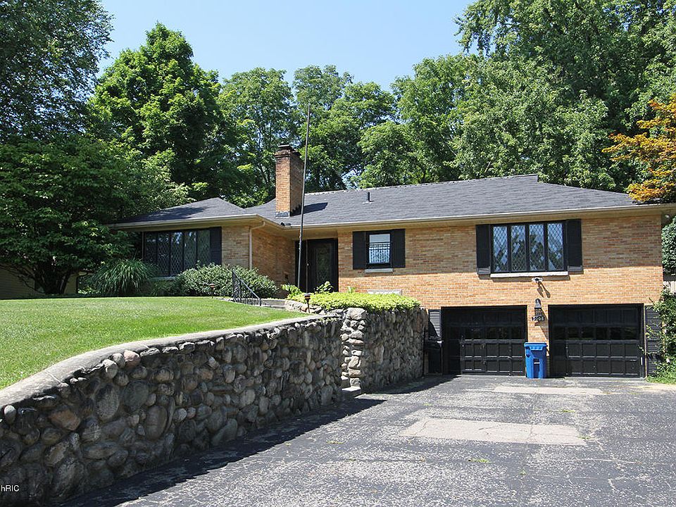 1st image of 3008 Duchess Dr