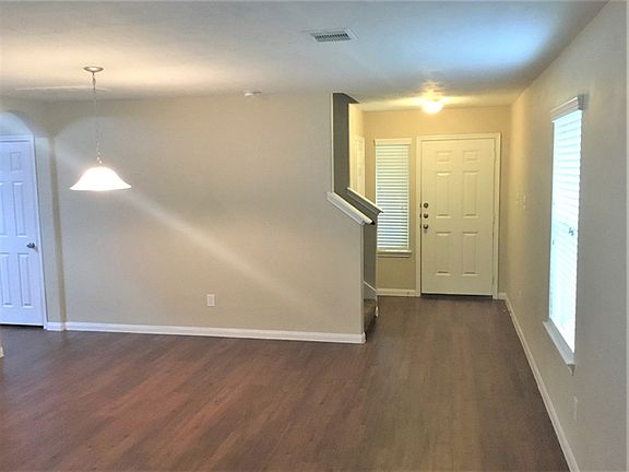 2nd image of 22311 Queenbury Hills Dr