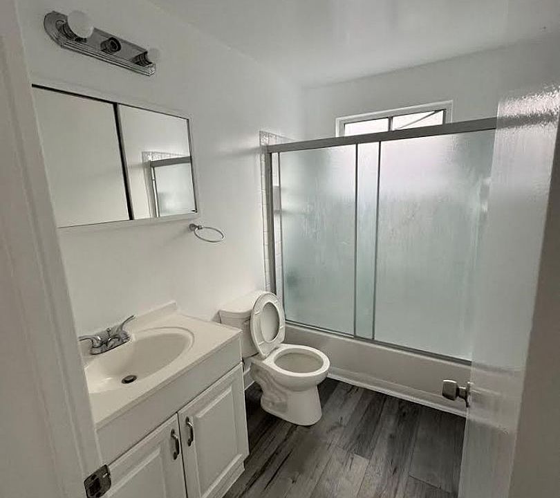 2nd image of 10475 National Blvd APT 3