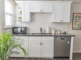 1805 SE 37th Ave, Portland, OR 97214