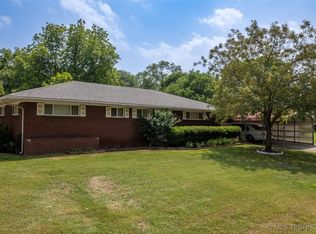 912 Maxwell St NW, Ardmore, OK 73401