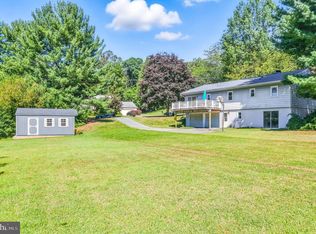 746 W Hoffecker Rd, Pottstown, PA 19465
