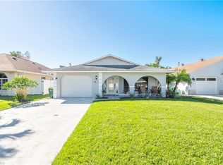 738 101st Ave N, Naples, FL 34108