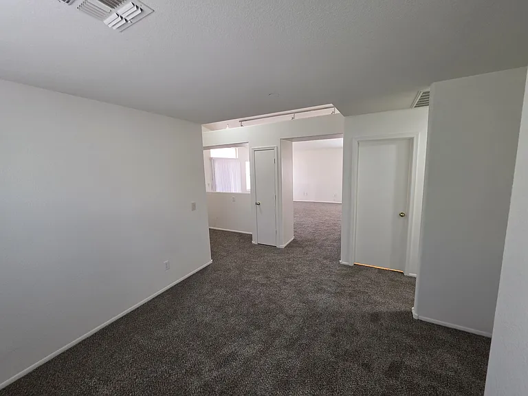 2486 E Winchester Pl — Photo 13