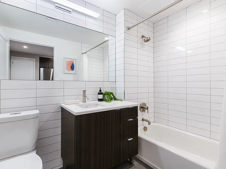 2415 Church Ave #613 — Photo 5