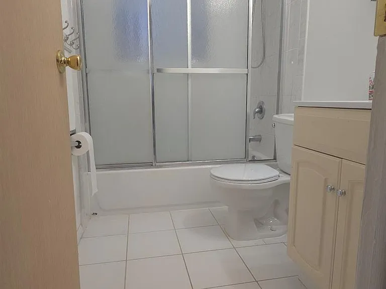 89 Van Buren Ave #2 — Photo 9