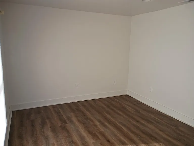 Unit Photo