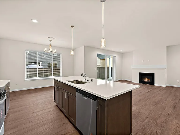 15851 Woodland Ct SE — Photo 17