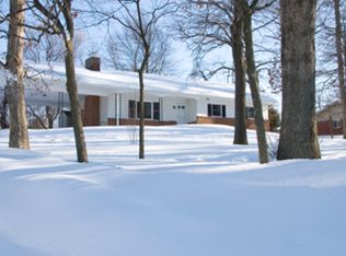 27 Delight Rd, Reisterstown, MD 21136