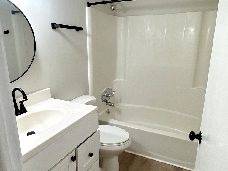 1826 Bairsford Dr #1826 — Photo 9