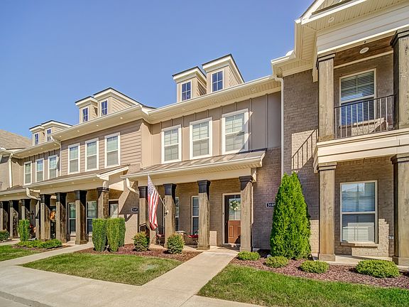 3rd image of 3109 Blue Sky Dr