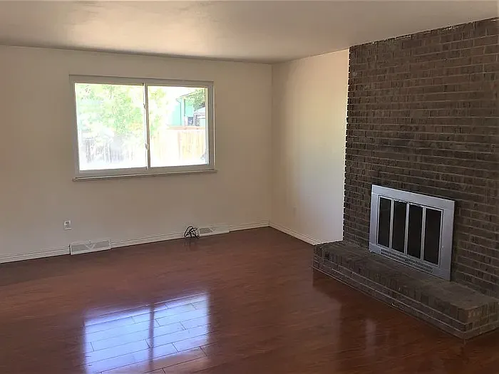 2142 S Yukon St — Photo 2