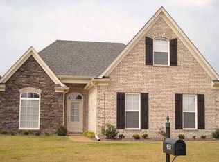 4850 Baywood Dr, Millington, TN 38053