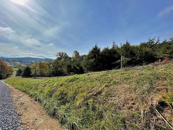 3rd image of LOT 25 Winterpark Ln