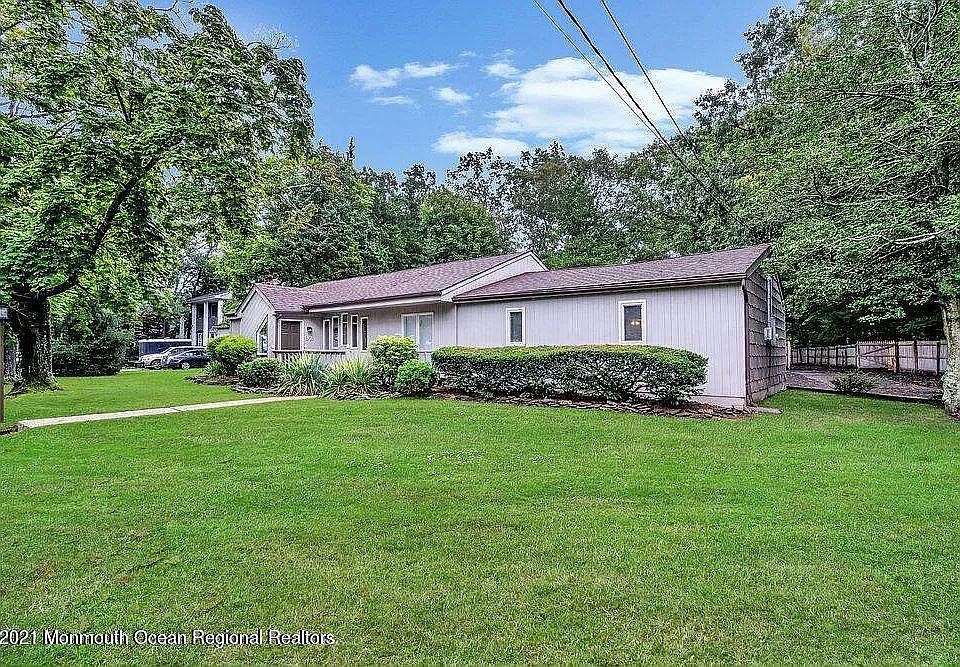 1st image of 92 Sunset Ave