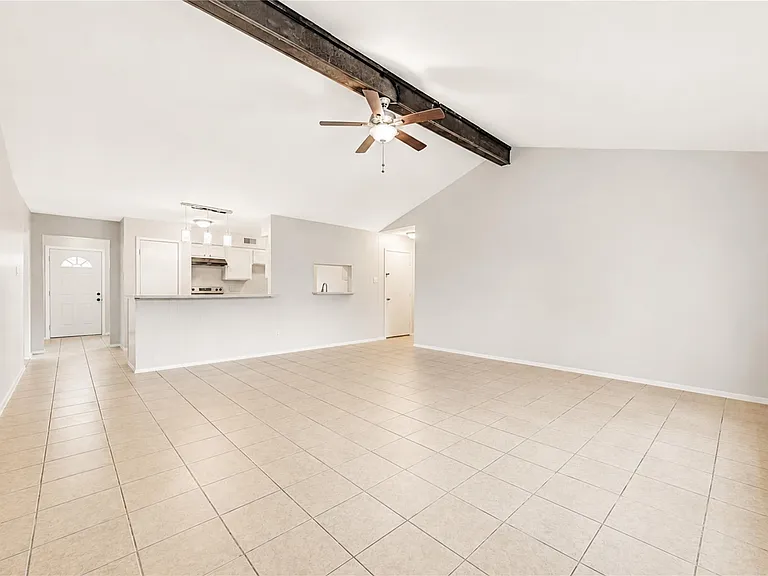 10123 Kent Towne Ln — Photo 6