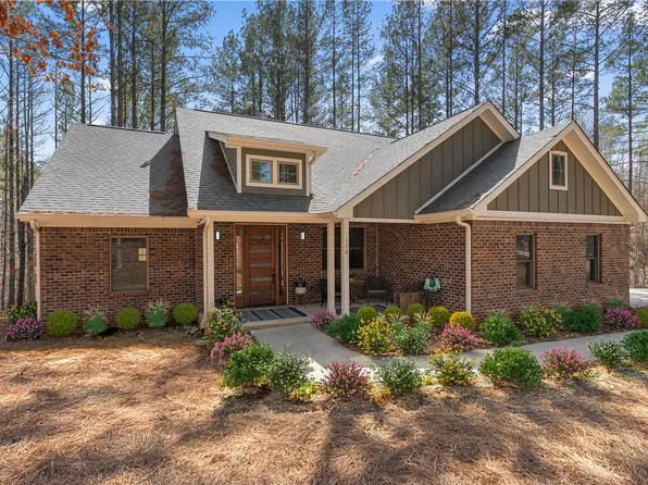 110 Windstone Ct, Salem, SC 29676