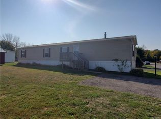 2315 Birch Ln, Newfane, NY 14108
