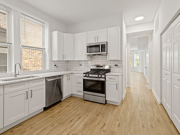 3rd image of 1349 W Taylor St #2F