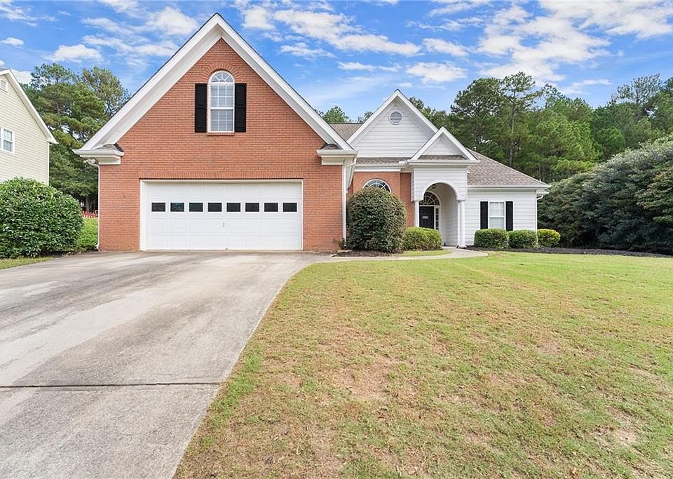 1st image of 642 Shady Willow Ln