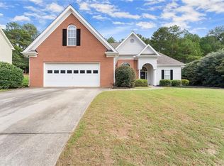 642 Shady Willow Ln, Loganville, GA 30052