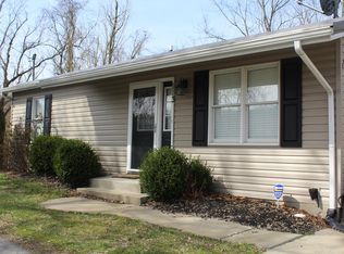 113 Pine St, Paintsville, KY 41240