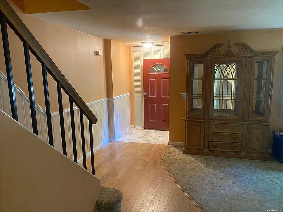 1st image of 5 Sweetbriar Ct