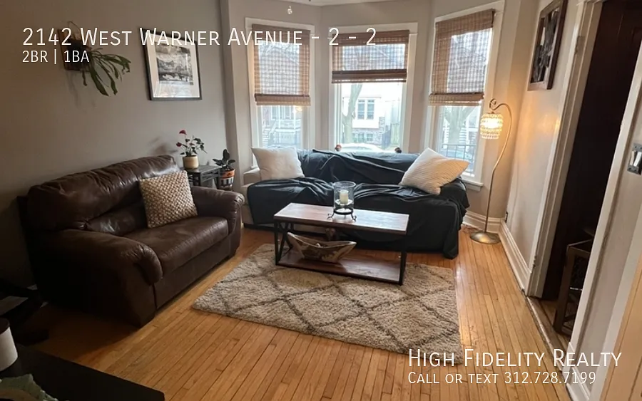 Building Photo - 2142 W Warner Ave #2