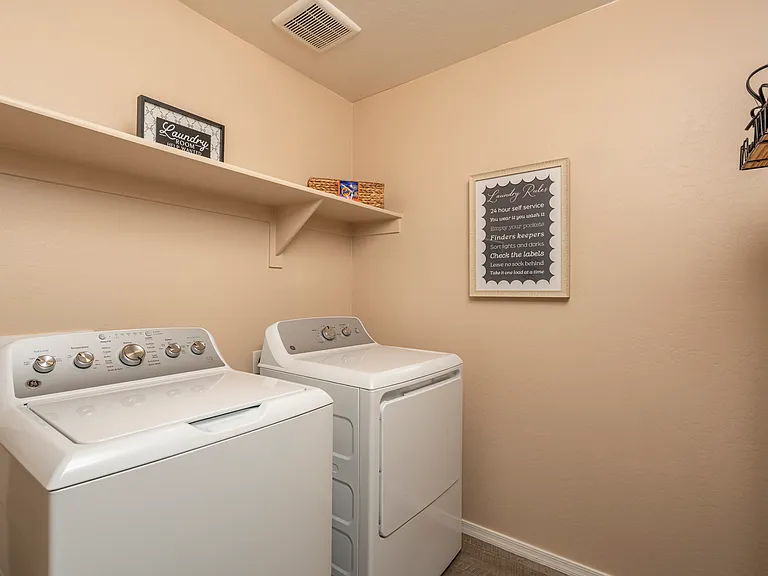 1547 E Inouye Dr — Photo 22