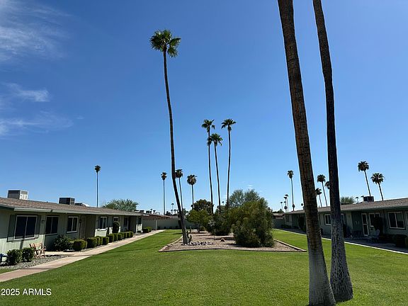 2nd image of 10856 W Santa Fe Drive