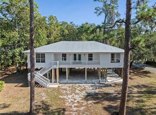 610 General Gaines Pl, Dauphin Island, AL 36528