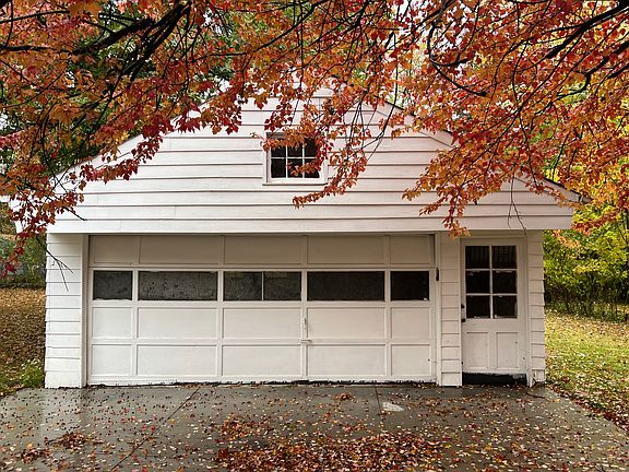 4th image of 932 Montford Rd