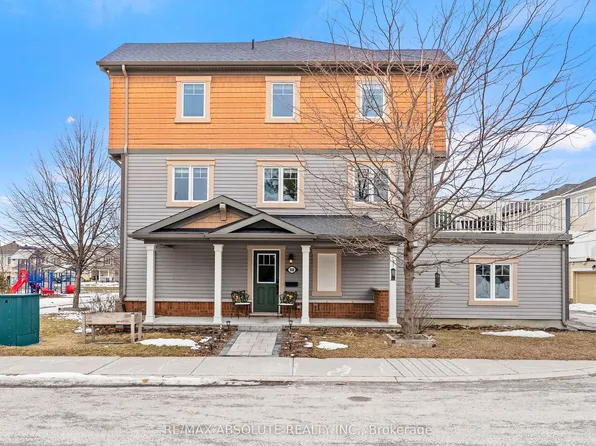 98 Brisote Ln, Ottawa, ON K2S 0V4