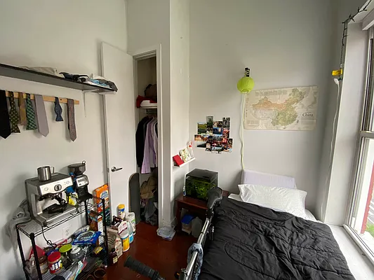 Rented by Premier Metro Realty Corp | media 22