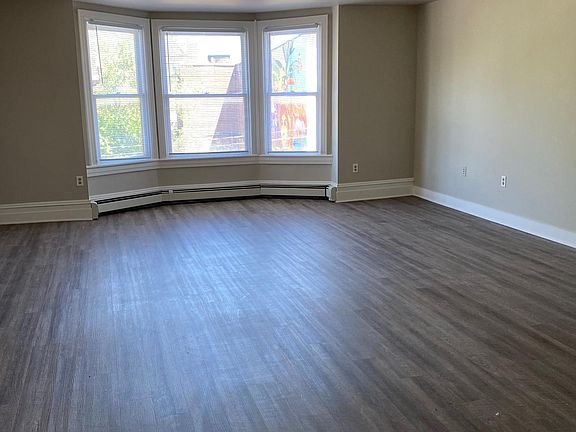 2nd image of 1249 Market St APT 3