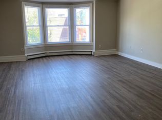 1253 Market St APT 1, Harrisburg, PA 17103