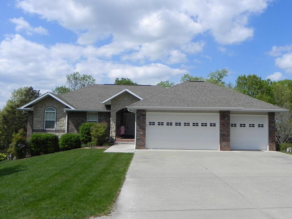 1st image of 33 Wildflower Dr