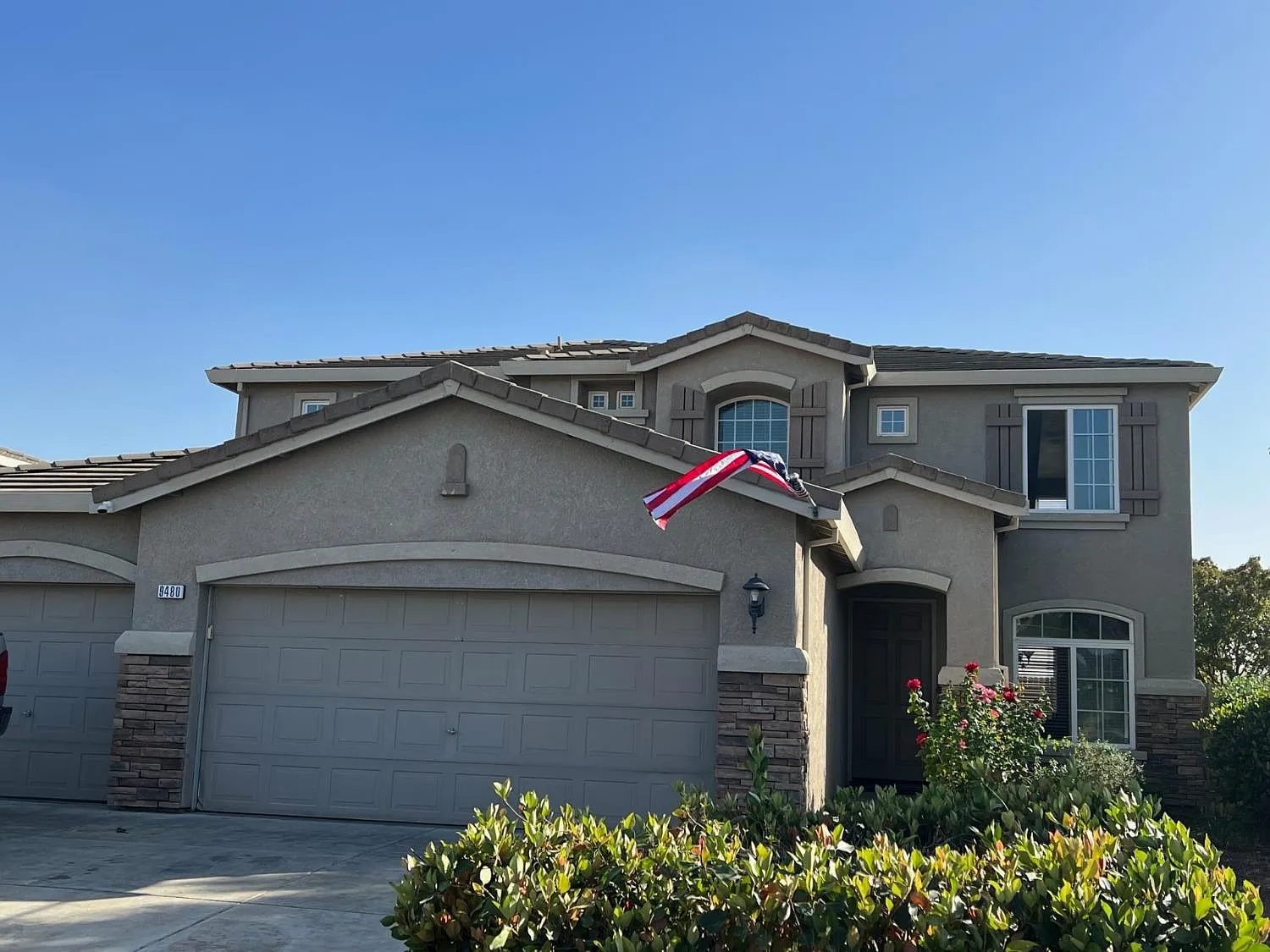 9480 Hillsborough Way photo 1