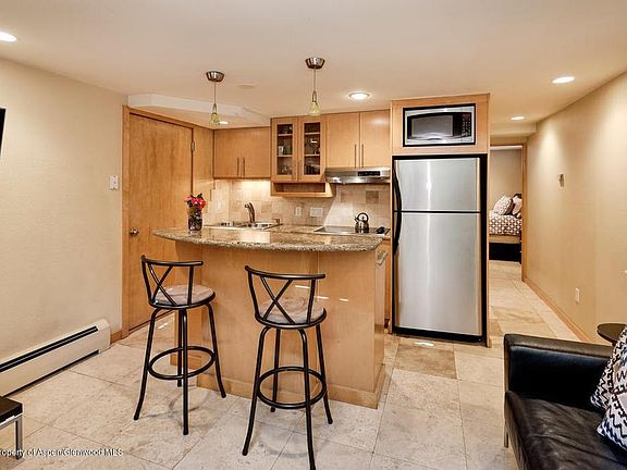 2nd image of 333 W Main St Unit B