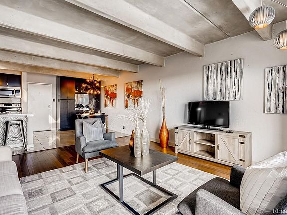 4th image of 1433 N Williams St #Penthouse 5