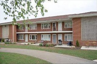 5th image of 1107 Holiday Ln APT 18