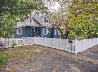 1 Hobart St, Keyport, NJ 07735