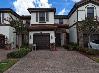 8933 NW 184th Ter, Hialeah, FL 33018