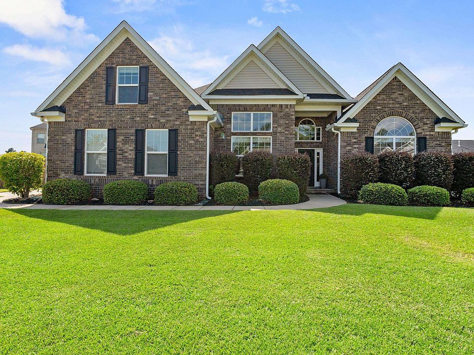 1st image of 429 Wentworth Way