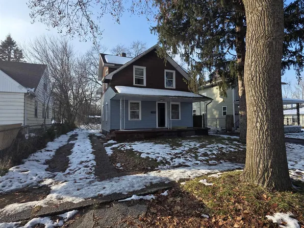 1129 Huey St, South Bend, IN 46628